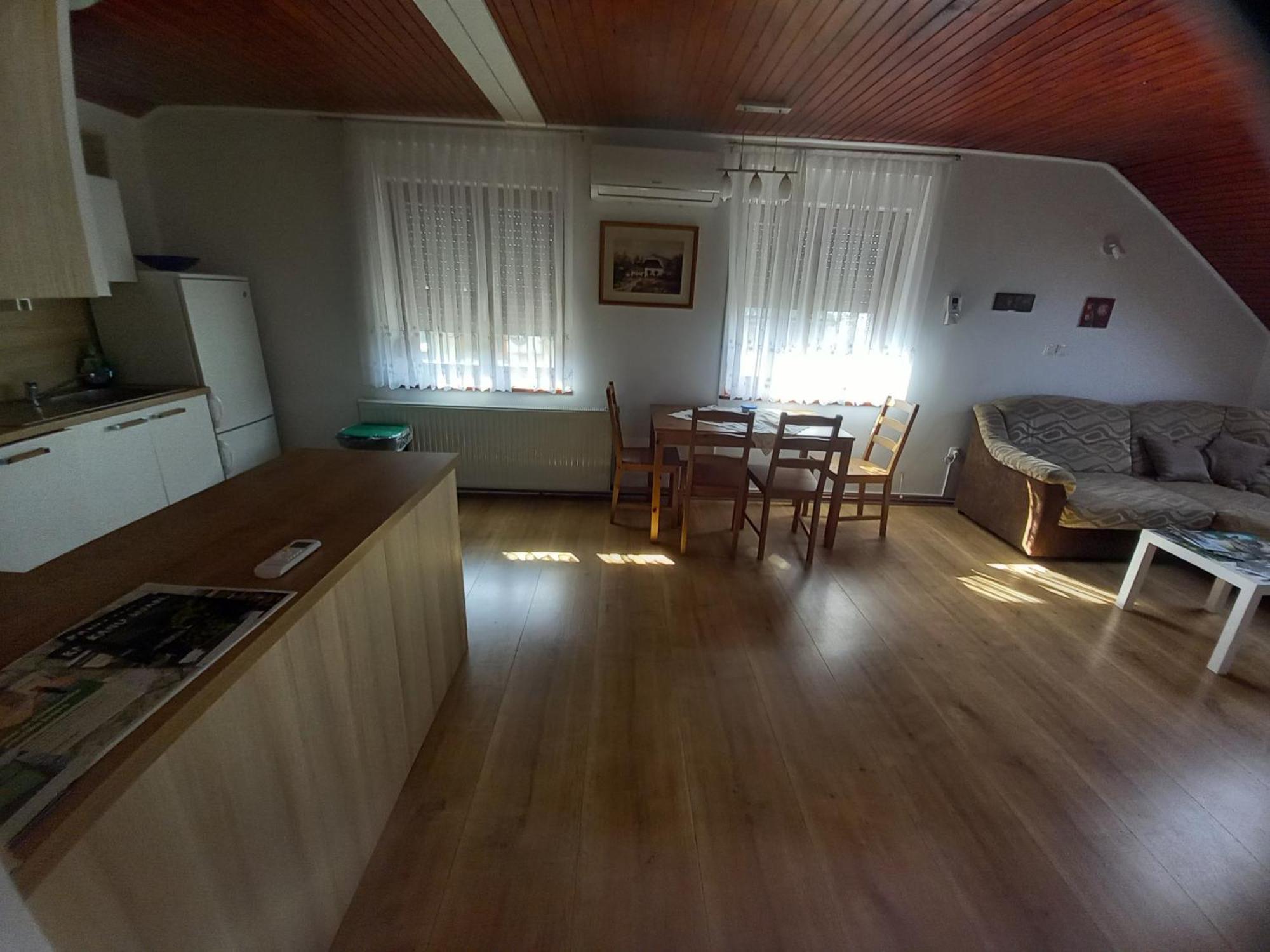 Rooms Apartma Церкница Екстериор снимка